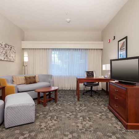 מלון Courtyard By Marriott פאלמדייל מראה חיצוני תמונה