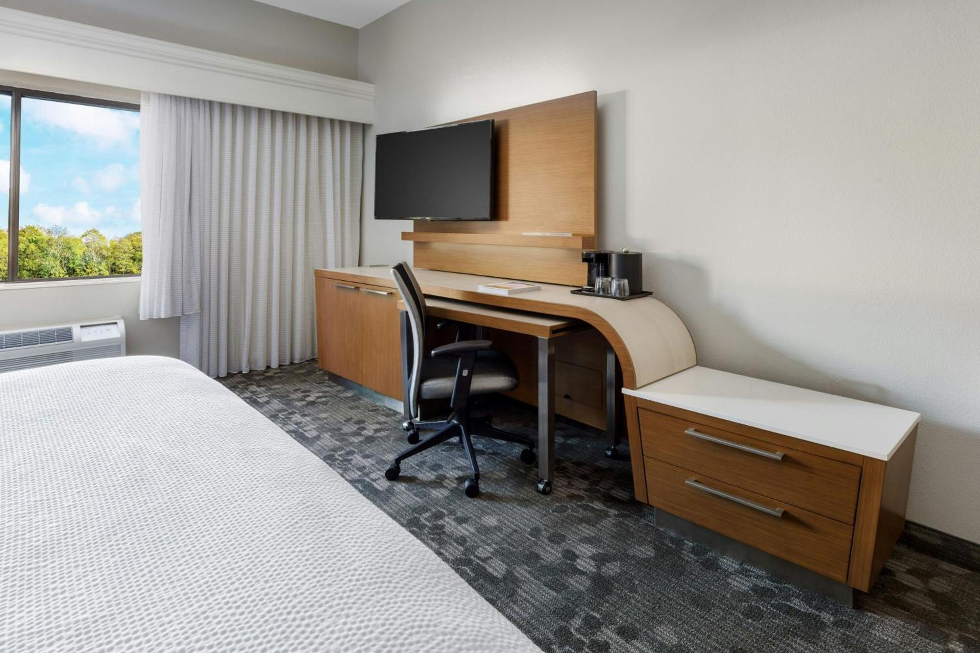 מלון Courtyard By Marriott פאלמדייל מראה חיצוני תמונה
