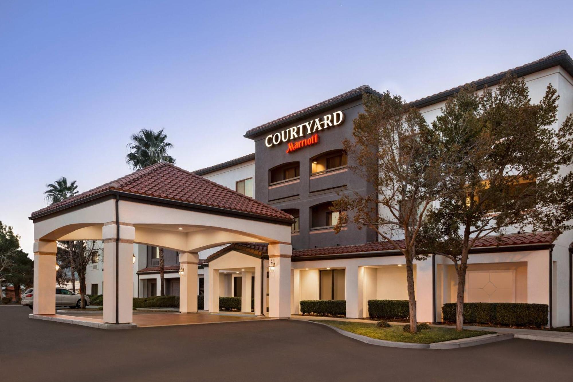 מלון Courtyard By Marriott פאלמדייל מראה חיצוני תמונה