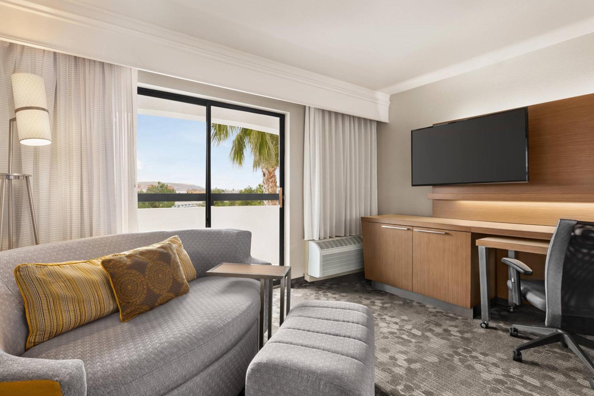מלון Courtyard By Marriott פאלמדייל מראה חיצוני תמונה