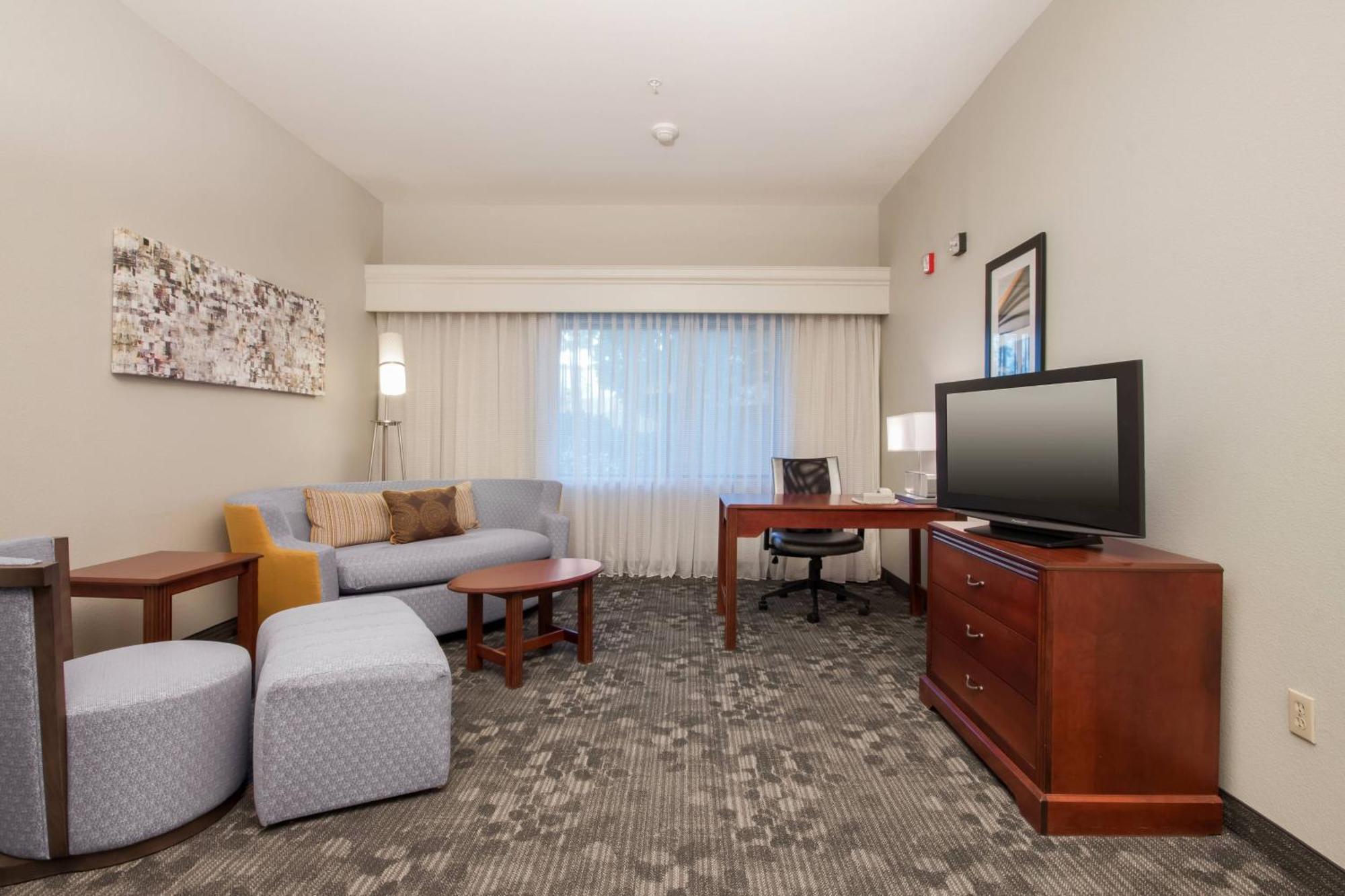 מלון Courtyard By Marriott פאלמדייל מראה חיצוני תמונה
