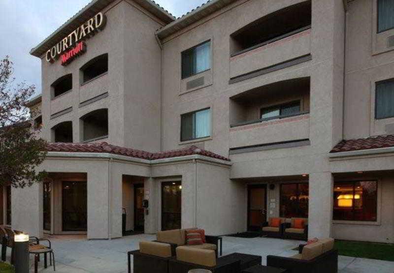 מלון Courtyard By Marriott פאלמדייל מראה חיצוני תמונה